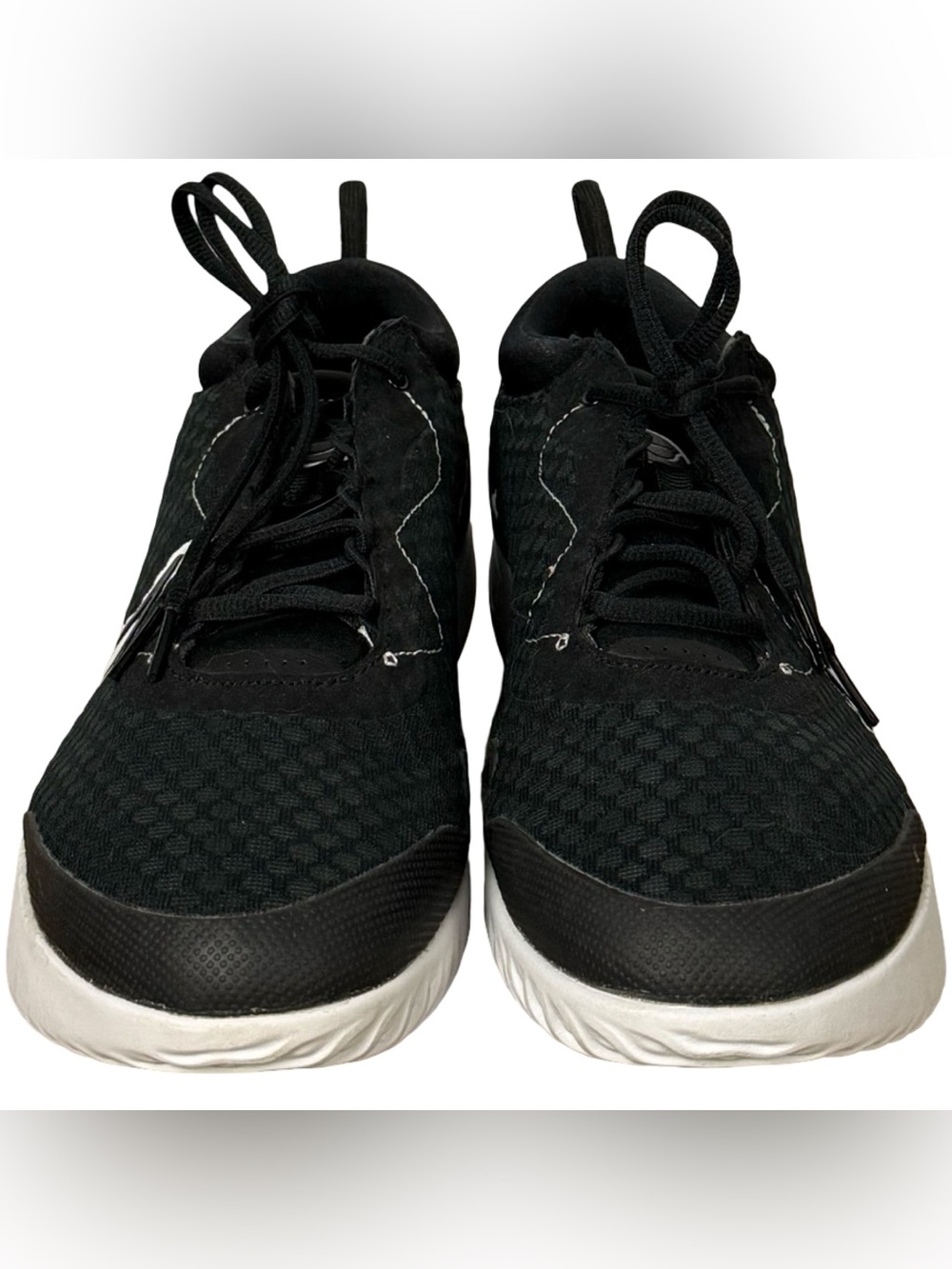 Nike Zoom Court Pro Hard Court Men's Size 9.5 Black White Tennis DH0618-010